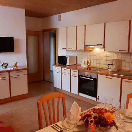 Appartmenthotel Elvis Hotel 2*