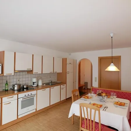 Отель Appartmenthotel Residence Elvis