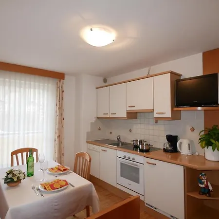Appartmenthotel Elvis 2* Ortisei